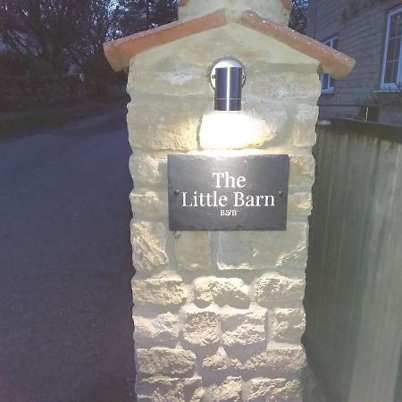 The Little Barn Apartment Carlby Екстериор снимка