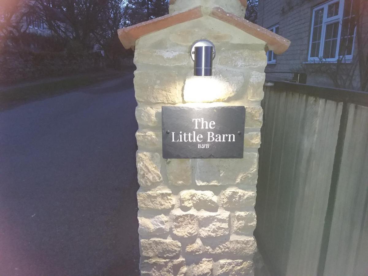 The Little Barn Apartment Carlby Екстериор снимка